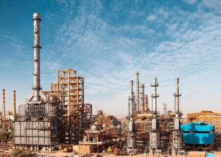 پالایشگاه تبریز نقش مهمی در جلوگیری از خام‌فروشی ایفا می کند