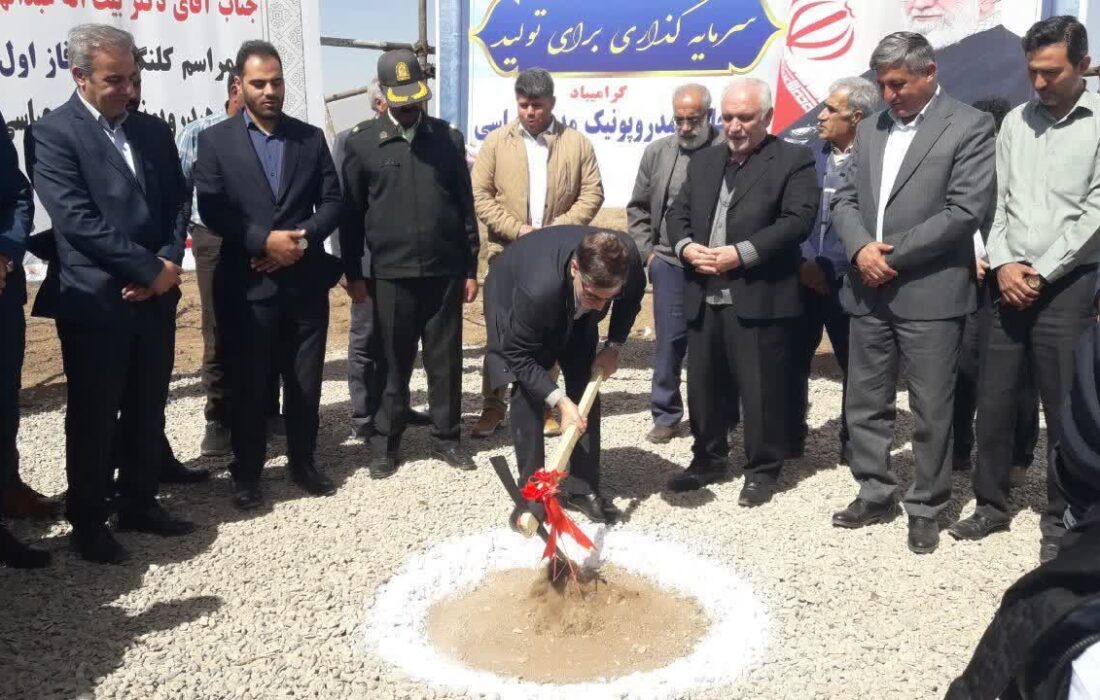 مجتمع گلخانه‌ای مدرن ۳.۶ هکتاری در هریس کلنگ زنی شد