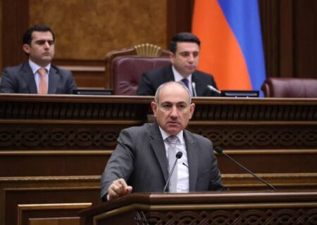 پاشینیان: جنگ میان ارمنستان و آذربایجان را فراموش کنید