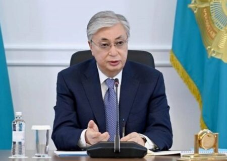 توکایف: در قزاقستان هیچ‌کس نمی‌تواند به مردم دیکته کند که به چه زبانی صحبت کنند
