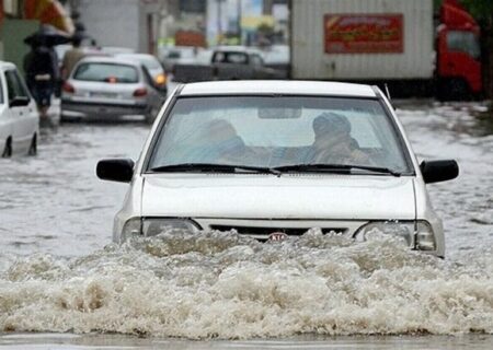 نجات ۹ فرد گرفتار سیل به همت نیروهای هلال احمر آذربایجان شرقی/ آب گرفتگی در ۱۰ شهرستان