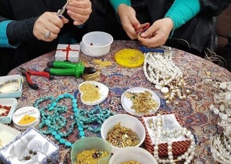 صدور مجوز ۱۲۸ طرح مشاغل خانگی در شبستر