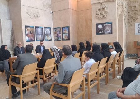 صادرات سالانه یک میلیون دلاری صنایع دستی از استان زنجان