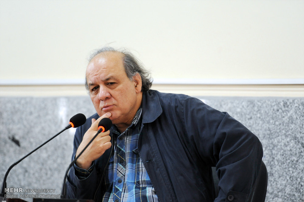 ناصر فکوهی: نژادپرست و متوهم شده‌ایم