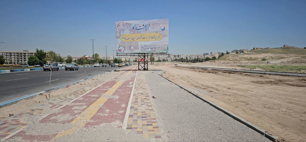 کف‌سازی ۵۰۰۰ مترمربعی پیاده راه اراضی میدان تیر