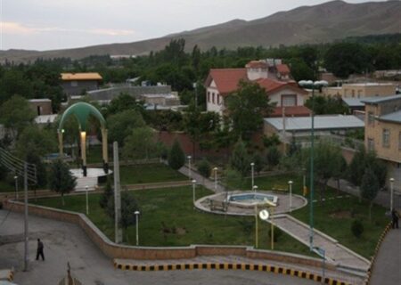 بنیس روستایی در قواره شهر، بدون بیسواد و بیکار