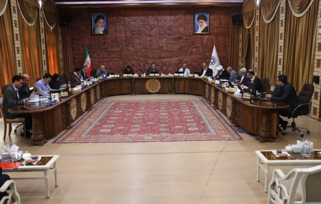 افزایش یا کاهش بودجه باید با مجوز شورا انجام شود/ عدم تحقق وام‌ها در ۱۲ ماهه گذشته موضوع نگران‌کننده است