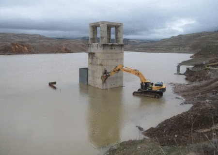 ۹۰ درصد استخرهای بالادستی سدها غیرمجاز است