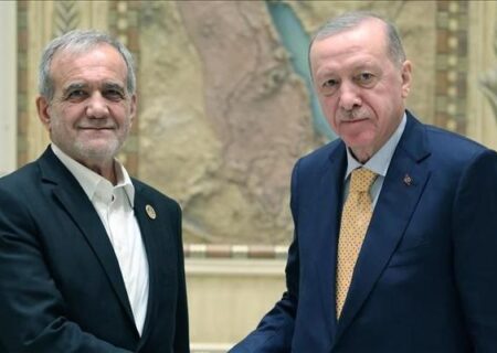 اردوغان با رئیس جمهور ایران درباره مسائل منطقه‌ای گفتگو کرد