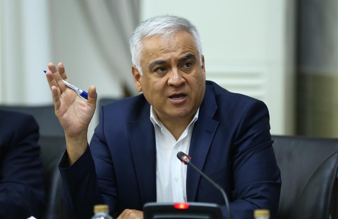 تداوم سیاست‌های فعلی در حوزه‌ی گندم، صنایع غذایی را به تعطیلی می‌کشاند