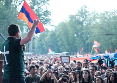 ارمنستان در آستانه طوفان سیاسی: تشدید تنش بین پاشینیان و کلیسا