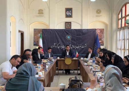 گردشگری در دل ناشناخته‌های تبریز/ نقشه‌ راه گردشگری تبریز در دستان جوانان مجمع میراث یاران