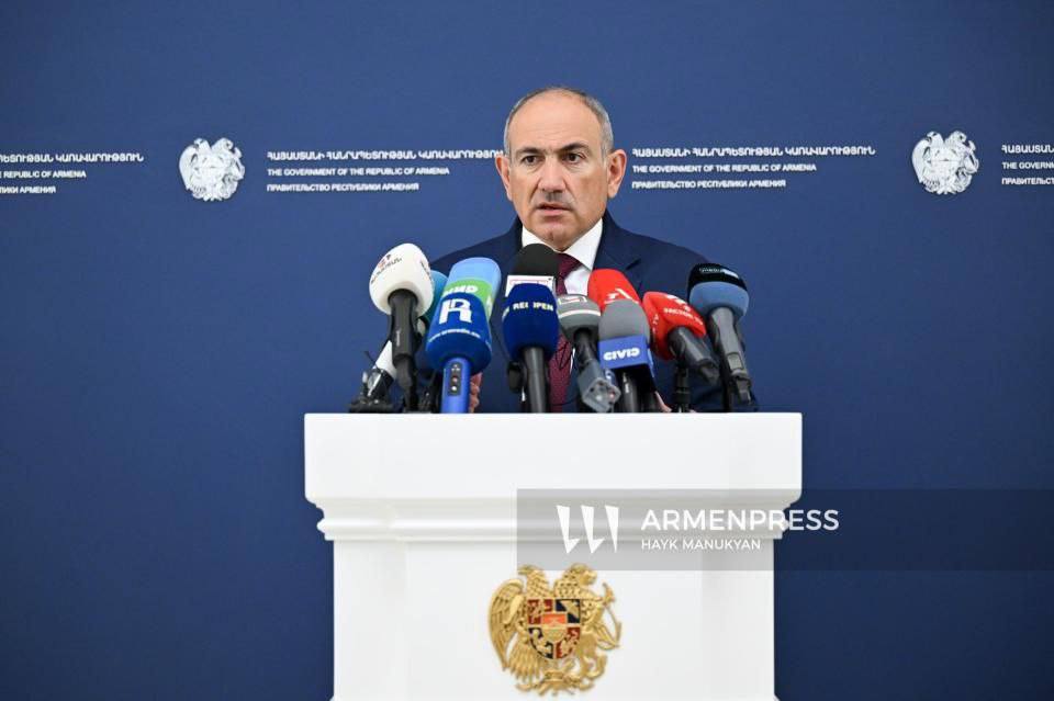 پاشینیان: همان‌طور که بخشی از اراضی ارمنستان تحت کنترل آذربایجان است، بخش‌هایی از اراضی آذربایجان نیز تحت کنترل ارمنستان قرار دارد
