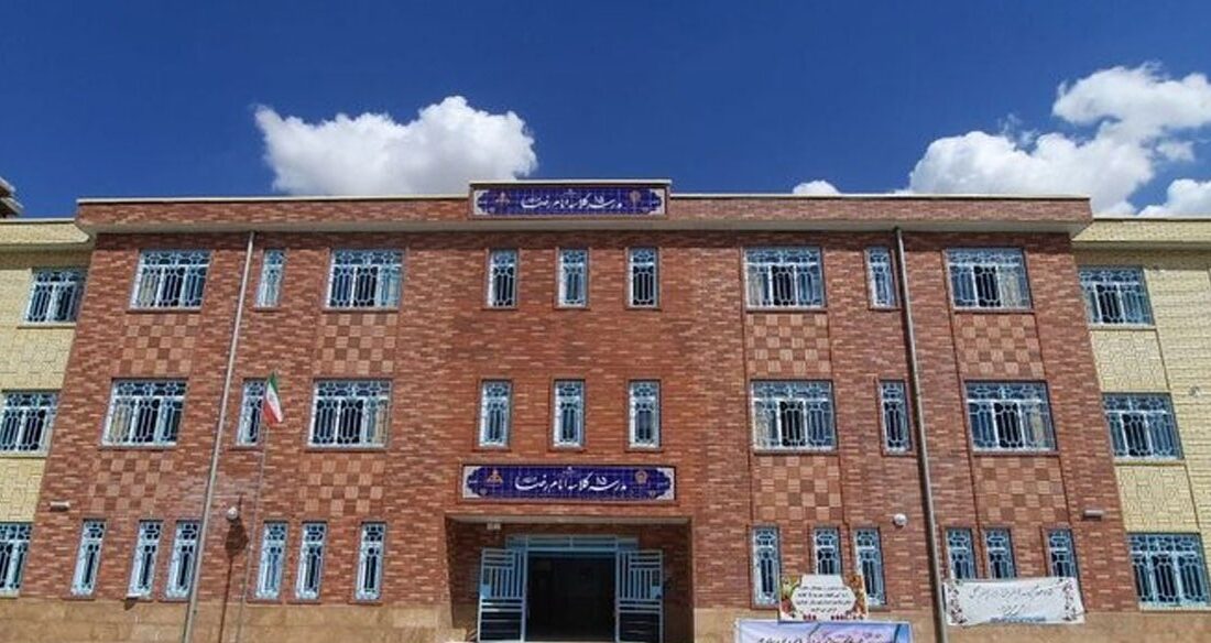 ۲۷ مدرسه جدید در ورزقان در حال احداث است