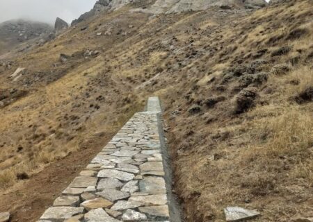 ایمن‌سازی دسترسی عمومی به قلعه تاریخی ۲۵۰۰ ساله