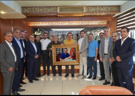 تجلیل از محمدرضا زنوزی؛ بنیانگذار صنعت فولاد آذربایجان