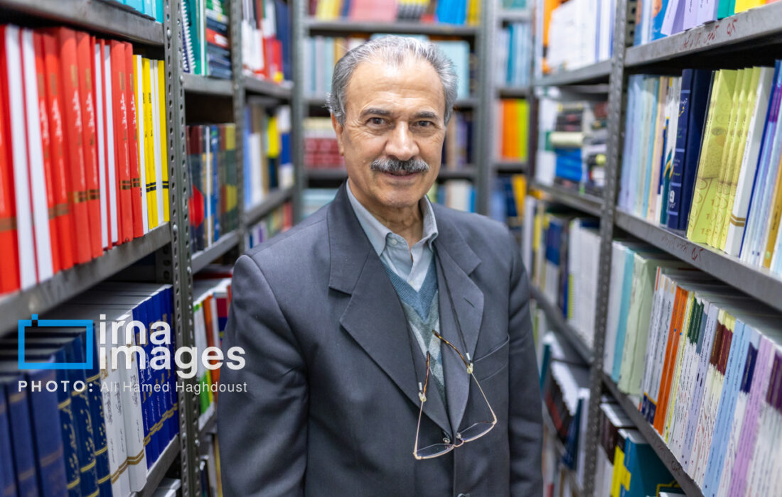 داستان حسابداری که کتابدار شد/ حکایت تولد کتابسرای مولی و انتشارات آیدین در تبریز