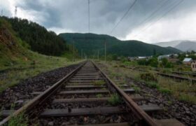 نمایندگان ترکیه و ارمنستان دربارهٔ بازسازی خط آهن گومری–قارص گفت‌وگو کردند