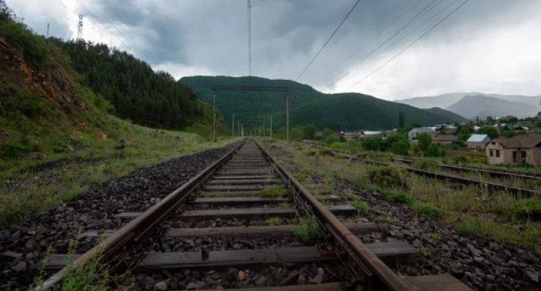 نمایندگان ترکیه و ارمنستان دربارهٔ بازسازی خط آهن گومری–قارص گفت‌وگو کردند