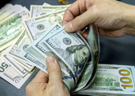 صعود آهسته دلار و رشد محتاطانه بورس