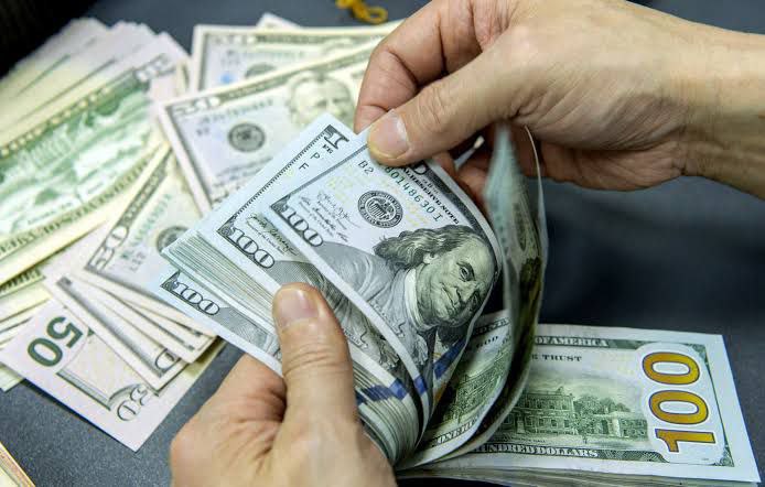 صعود آهسته دلار و رشد محتاطانه بورس