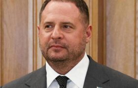 یئرماک: اوکراین مذاکرات مربوط به طرح صلح را در ژنو آغاز کرده است