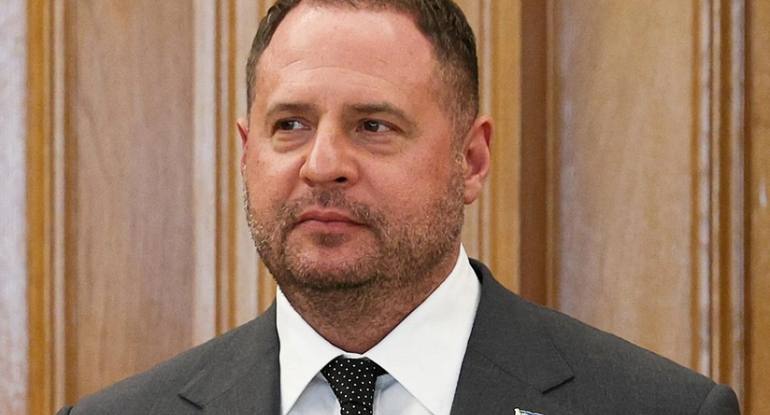 یئرماک: اوکراین مذاکرات مربوط به طرح صلح را در ژنو آغاز کرده است