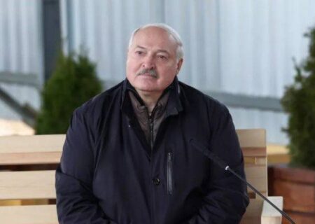 لوکاشنکو: با پوتین می‌نشینیم تصمیم می‌گیریم و می‌زنیم