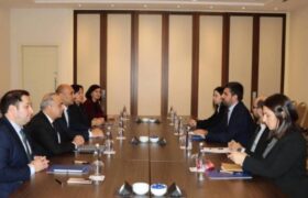 نمایندگان مجلس آذربایجان و ارمنستان باهمدیگر دیدار و گفتگو کردند