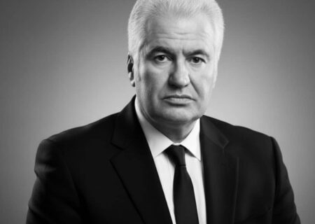 پدر بازار سازی هوشمند ایران کیست؟