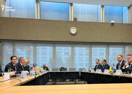 یئرماک: اوکراین مذاکرات مربوط به طرح صلح را در ژنو آغاز کرده است