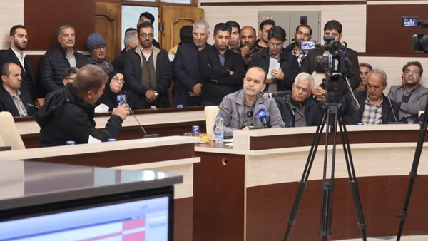 اخراج مدیر تعاون روستایی از جلسه در حضور وزیر جهاد