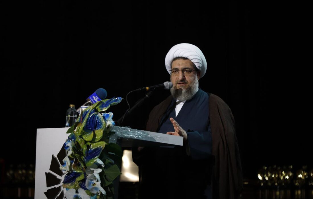 بخش خصوصی و فعال در تولید و تجارت بهترین گزینه برای سکانداری اقتصاد کشور است