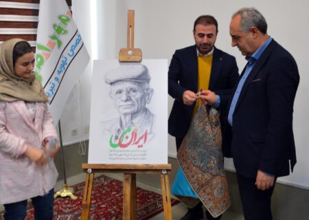 رونمایی از پوستر «ایرانِ من» در بزرگداشت شادروان مهندس سیدرضا مقیمیاصل توسط استاندار آذربایجان شرقی