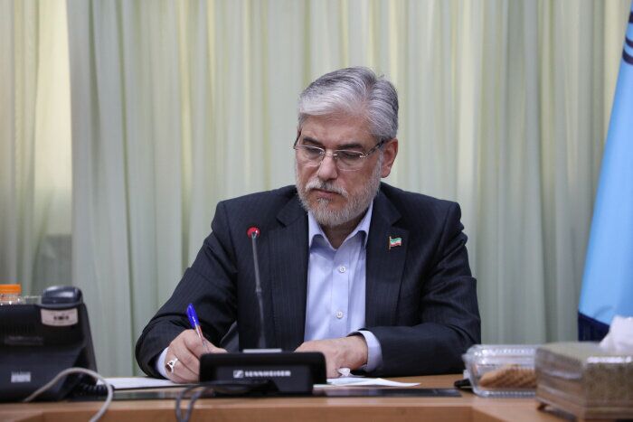 تاکید وزیر علوم بر لزوم تمرکز زدایی از نظام آموزش عالی