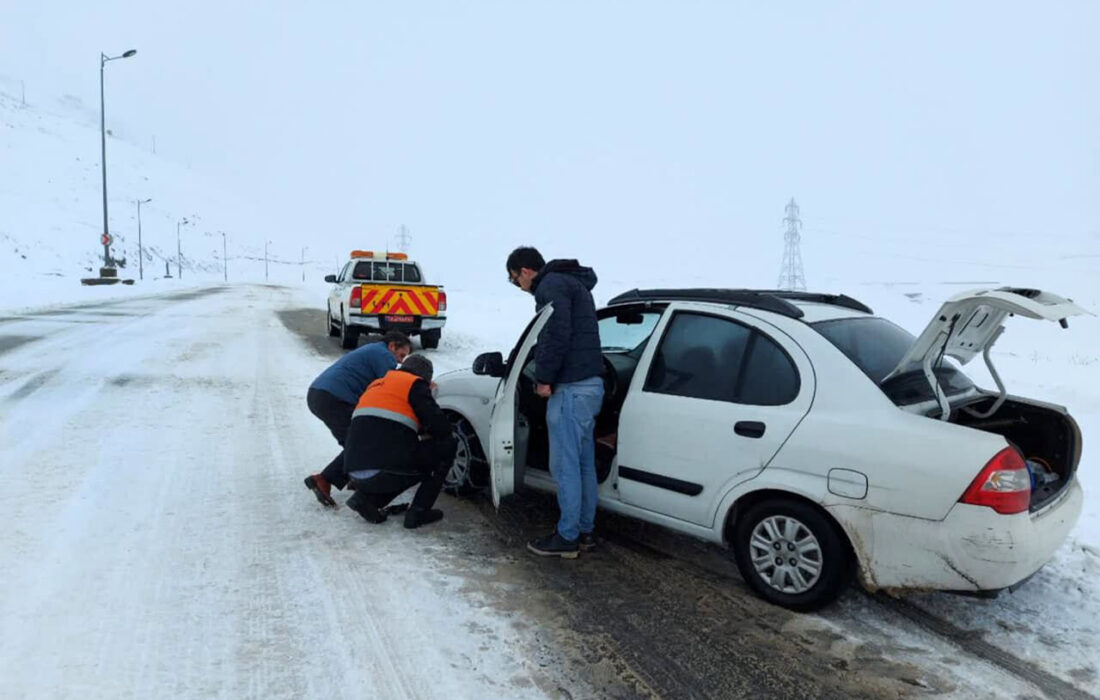 راه‌های آذربایجان‌شرقی برفی است/ تردد بدون زنجیرچرخ ممنوع