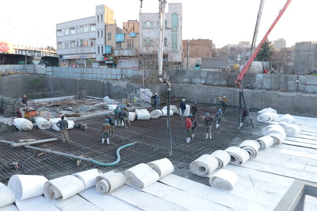 رکورد ۱۲۸۰ مترمکعب بتنریزی در ایستگاه دامپزشکی متروی تبریز ثبت شد