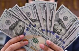 دلار در سقف تاریخی