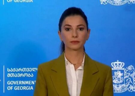 وزیر اقتصاد گرجستان: زمان حرکت در خط آهن تفلیس-باتومی ۳۰ دقیقه کاهش می‌یابد