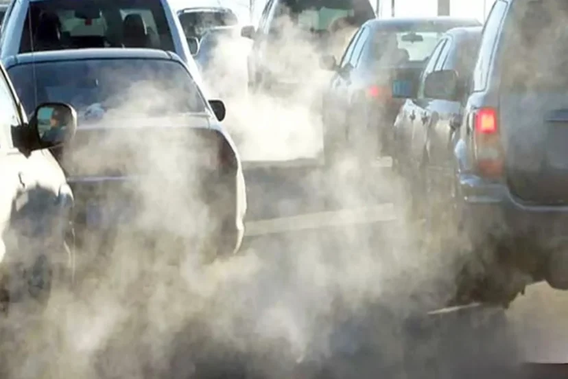 انتقاد از سیاست جدید سوختی؛ آلایندگی باید معیار باشد نه سن خودرو