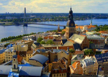 در این کشور ممنوعیت مربوط به زبان روسی به اجرا درآمد