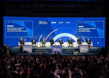 در دو روز آخر سال ۲۰۲۵ مسکو میزبان کنگره جهانی گردشگری تجاری بود