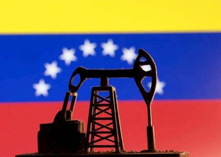 ونزوئلا قانون فروش نفت به شرکت های خصوصی و خارجی را اصلاح می کند